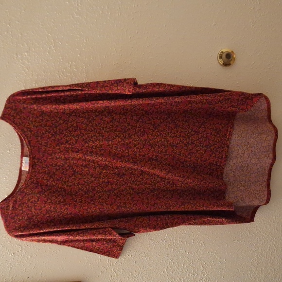 Lularoe top - Picture 1 of 2